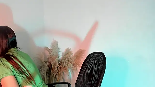 Iiam danii online show from January 8, 2025, 11:10 am