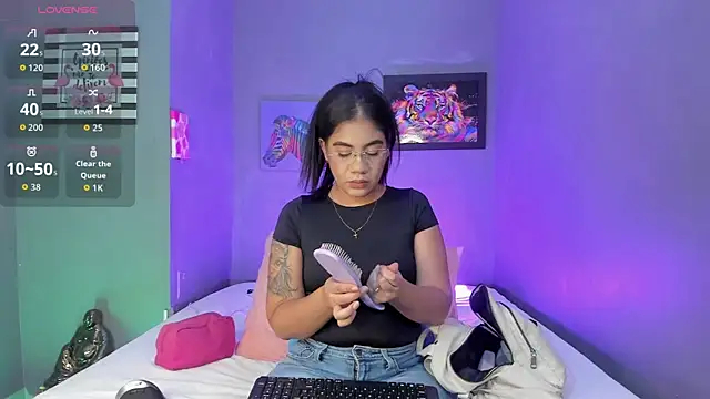 Snapshot of PammelaRoss1 chatting on May 6, 2026, 5:06 pm PammelaRoss1 online show from May 6, 2026, 5:06 pm
