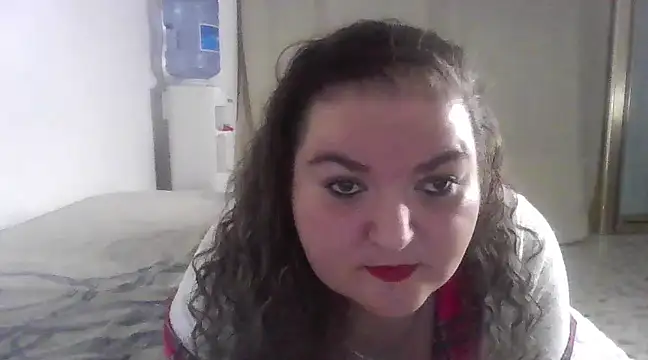 Snapshot of rocio_curvy_spain chatting on December 7, 2024, 12:18 pm rocio curvy spain online show from December 7, 2024, 12:18 pm