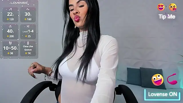 stephanya  online show from March 3, 2025, 7:07 pm