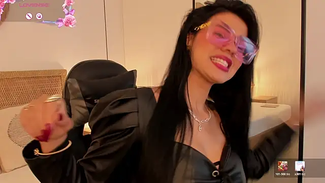Snapshot of stephanya_ chatting on April 22, 2026, 7:42 pm stephanya online show from April 22, 2026, 7:42 pm