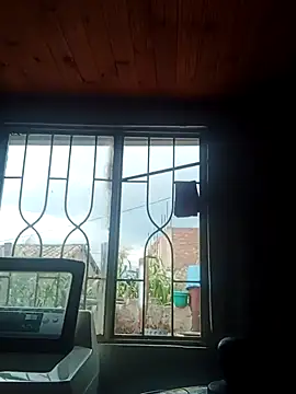 Snapshot of Darly_Gomez chatting on February 17, 2025, 7:12 pm Darly Gomez online show from February 17, 2025, 7:12 pm