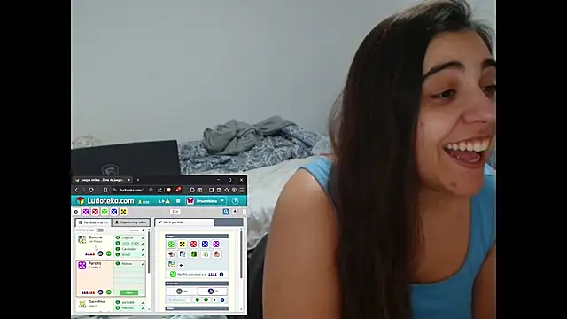 Snapshot of Ursumi1 chatting on December 20, 2025, 8:55 pm Ursumi1 online show from December 20, 2025, 8:55 pm