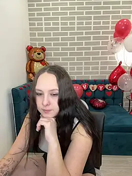 Snapshot of BeatriceReeves chatting on February 12, 2026, 1:05 am BeatriceReeves online show from February 12, 2026, 1:05 am