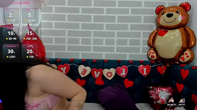 Snapshot of BeatriceReeves chatting on February 5, 2026, 1:01 am BeatriceReeves online show from February 5, 2026, 1:01 am