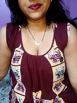 Sexy Mona Bhabhi online show from March 20, 2026, 11:22 am