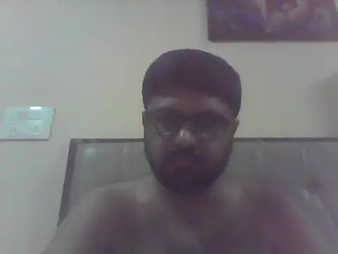 SexyyMotaLund57 online show from May 27, 2026, 2:35 pm