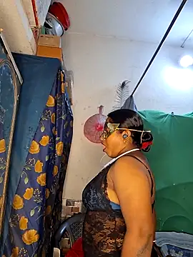 Real Desi Couple online show from May 8, 2026, 5:17 pm