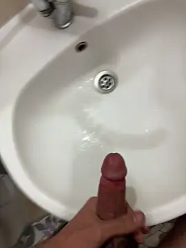 denizli18 online show from November 6, 2025, 6:34 pm