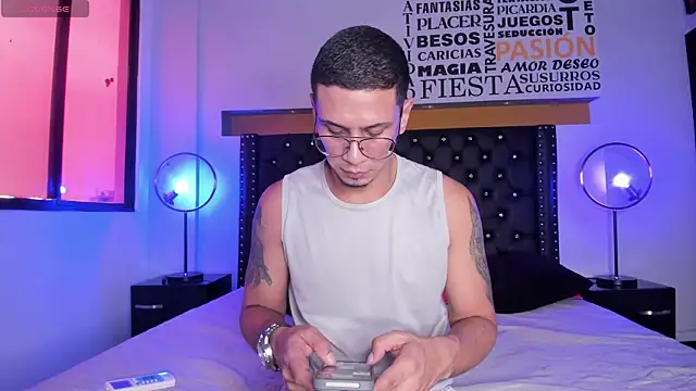 Snapshot of JoshMillerr_ chatting on March 14, 2025, 7:44 pm JoshMillerr online show from March 14, 2025, 7:44 pm