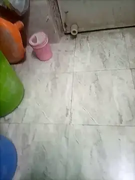 Snapshot of BusyMitt17 chatting on February 25, 2026, 7:25 pm BusyMitt17 online show from February 25, 2026, 7:25 pm