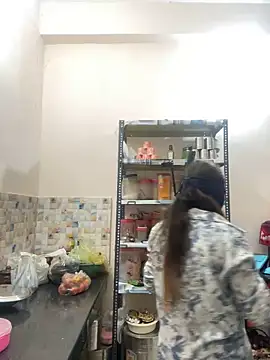 Snapshot of HoneyBearCpl chatting on February 1, 2025, 2:45 pm HoneyBearCpl online show from February 1, 2025, 2:45 pm