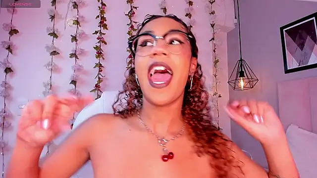 Snapshot of sade_jackson1 chatting on March 12, 2025, 3:07 pm sade jackson1 online show from March 12, 2025, 3:07 pm