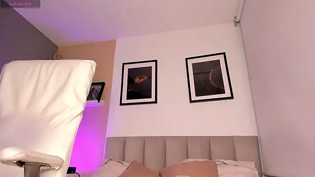 Snapshot of sade_jackson1 chatting on October 2, 2025, 5:22 am sade jackson1 online show from October 2, 2025, 5:22 am