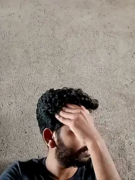 Roni1028 online show from October 17, 2025, 6:06 am