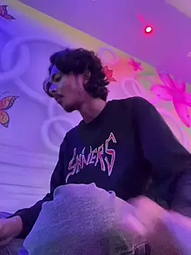 Snapshot of Onlyjishan chatting on January 8, 2025, 4:22 pm Onlyjishan online show from January 8, 2025, 4:22 pm