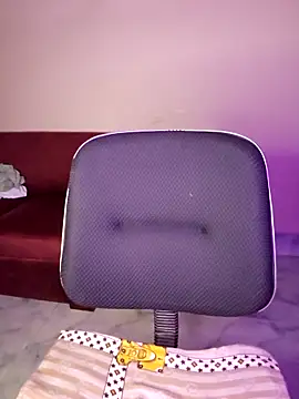 Olivia3 online show from September 24, 2025, 8:15 pm