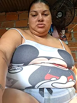 chubby sexy big tits online show from December 17, 2025, 11:59 am