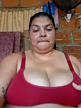 Snapshot of chubby_sexy_big_tits chatting on October 18, 2025, 2:30 pm chubby sexy big tits online show from October 18, 2025, 2:30 pm