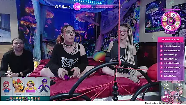 Stonermama666420 online show from February 26, 2025, 5:03 am