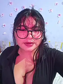 Snapshot of CANELA_9911 chatting on May 10, 2026, 2:37 am CANELA 9911 online show from May 10, 2026, 2:37 am