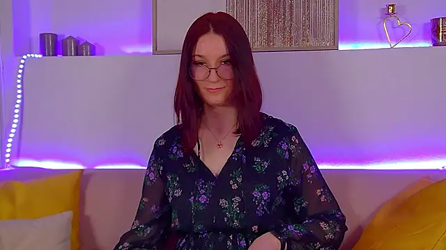 VictoriaArdern online show from March 16, 2025, 4:12 pm