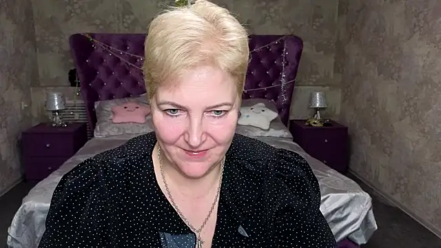 Sandra Snow online show from January 7, 2025, 8:31 pm