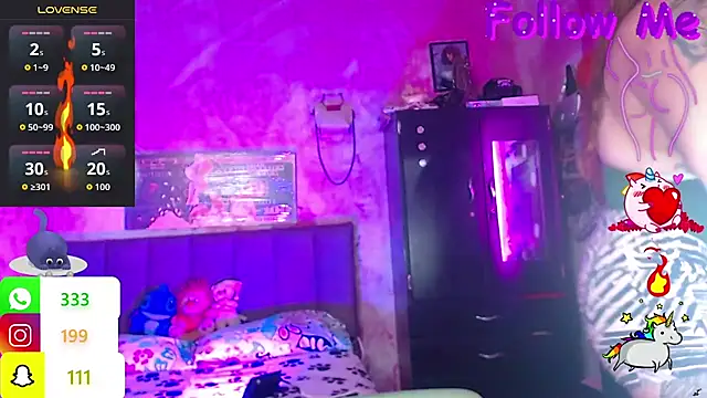 BriannaSweet  online show from April 15, 2026, 11:05 pm