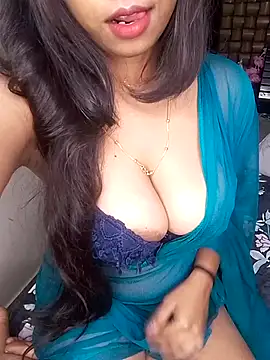 hinaa khan online show from November 15, 2025, 2:32 pm