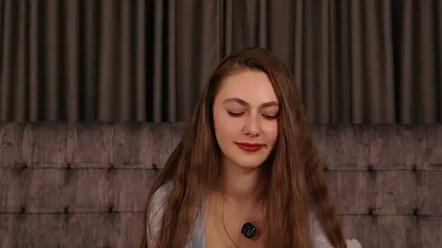 MuseSolis online show from November 11, 2025, 11:20 pm