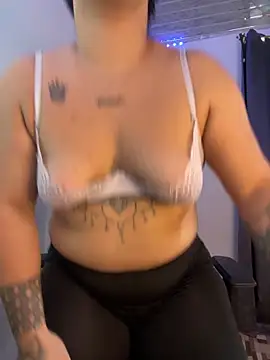 Dulce smith 1 online show from April 16, 2026, 9:39 pm