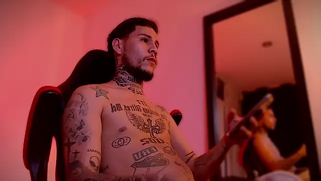 Junihn0 online show from September 11, 2025, 8:53 pm