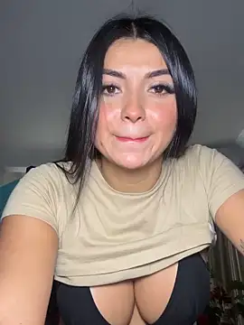 Snapshot of SofiDavid chatting on December 15, 2025, 4:46 pm SofiDavid online show from December 15, 2025, 4:46 pm