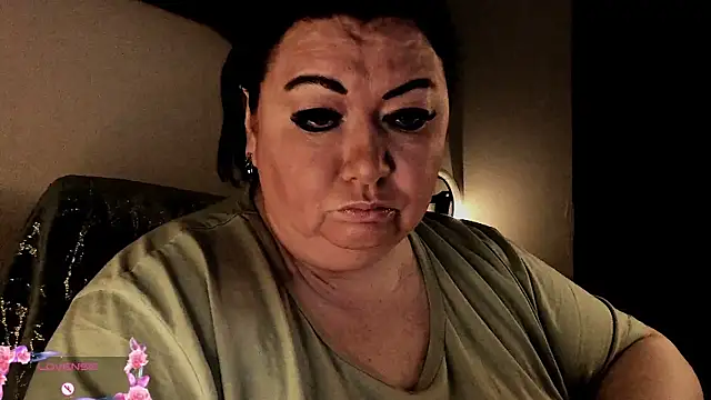 SexxyDreams1 online show from October 13, 2025, 4:47 am