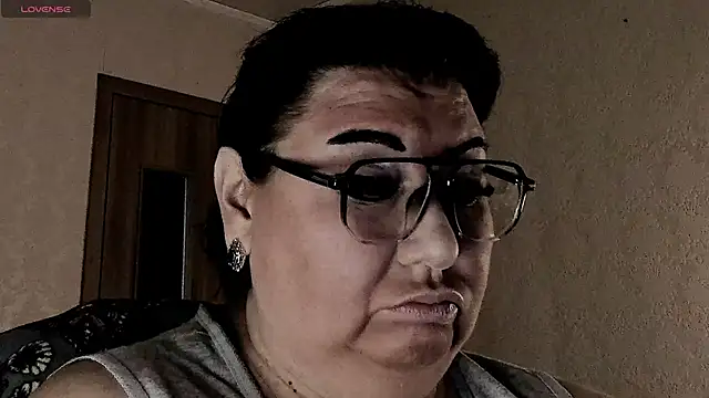 Snapshot of SexxyDreams1 chatting on March 31, 2026, 2:57 am SexxyDreams1 online show from March 31, 2026, 2:57 am