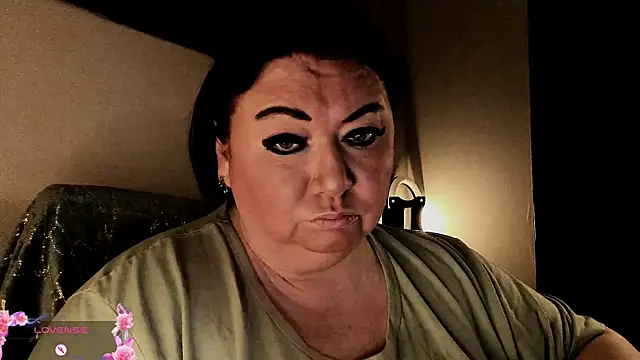 SexxyDreams1 online show from October 11, 2025, 2:56 am