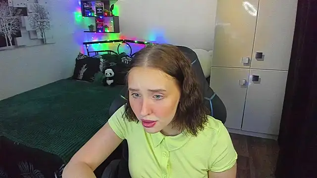 LinaTruly online show from March 2, 2026, 10:17 pm