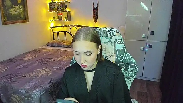 Snapshot of LinaTruly chatting on July 2, 2026, 9:21 pm LinaTruly online show from July 2, 2026, 9:21 pm