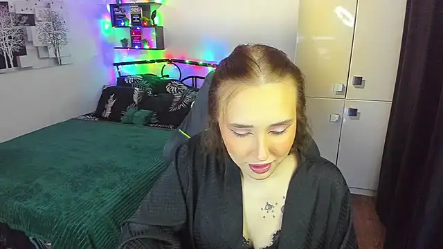 LinaTruly online show from February 7, 2026, 10:18 pm