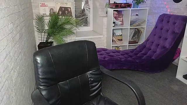 Ruby Rubarb online show from February 26, 2025, 2:16 pm