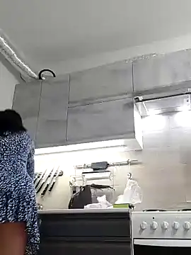 SweetBerryBella online show from February 5, 2025, 12:17 pm