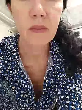 SweetBerryBella online show from January 20, 2025, 12:39 pm