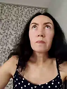 SweetBerryBella online show from February 16, 2025, 4:53 pm