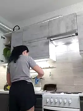 SweetBerryBella online show from January 18, 2025, 7:49 am