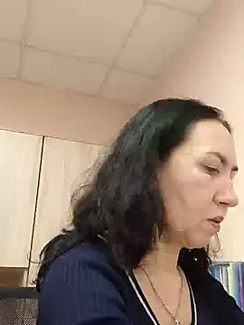 SweetBerryBella online show from February 14, 2025, 10:59 am