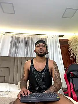 Snapshot of Robin_Rief chatting on January 10, 2026, 4:30 am Robin Rief online show from January 10, 2026, 4:30 am