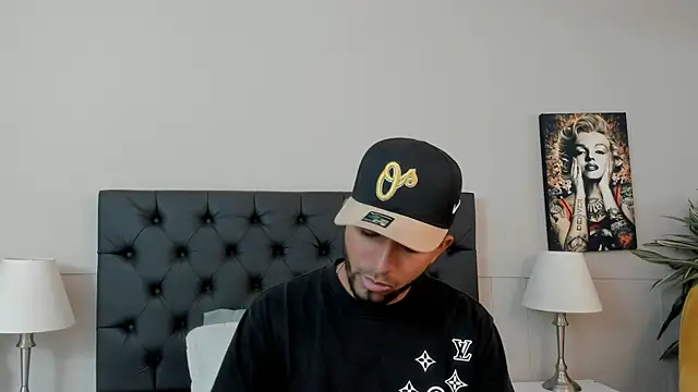 Snapshot of Robin_Rief chatting on September 29, 2025, 3:24 am Robin Rief online show from September 29, 2025, 3:24 am