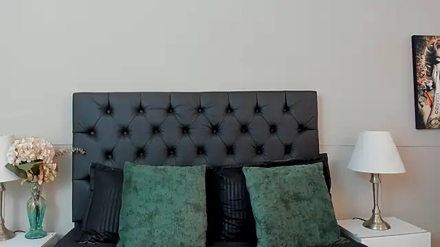 Snapshot of Robin_Rief chatting on September 27, 2025, 3:45 am Robin Rief online show from September 27, 2025, 3:45 am