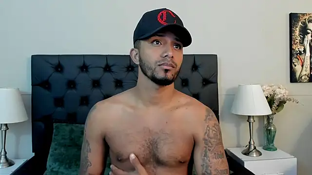 Snapshot of Robin_Rief chatting on September 13, 2025, 3:28 am Robin Rief online show from September 13, 2025, 3:28 am