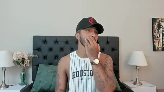 Snapshot of Robin_Rief chatting on September 18, 2025, 3:31 am Robin Rief online show from September 18, 2025, 3:31 am